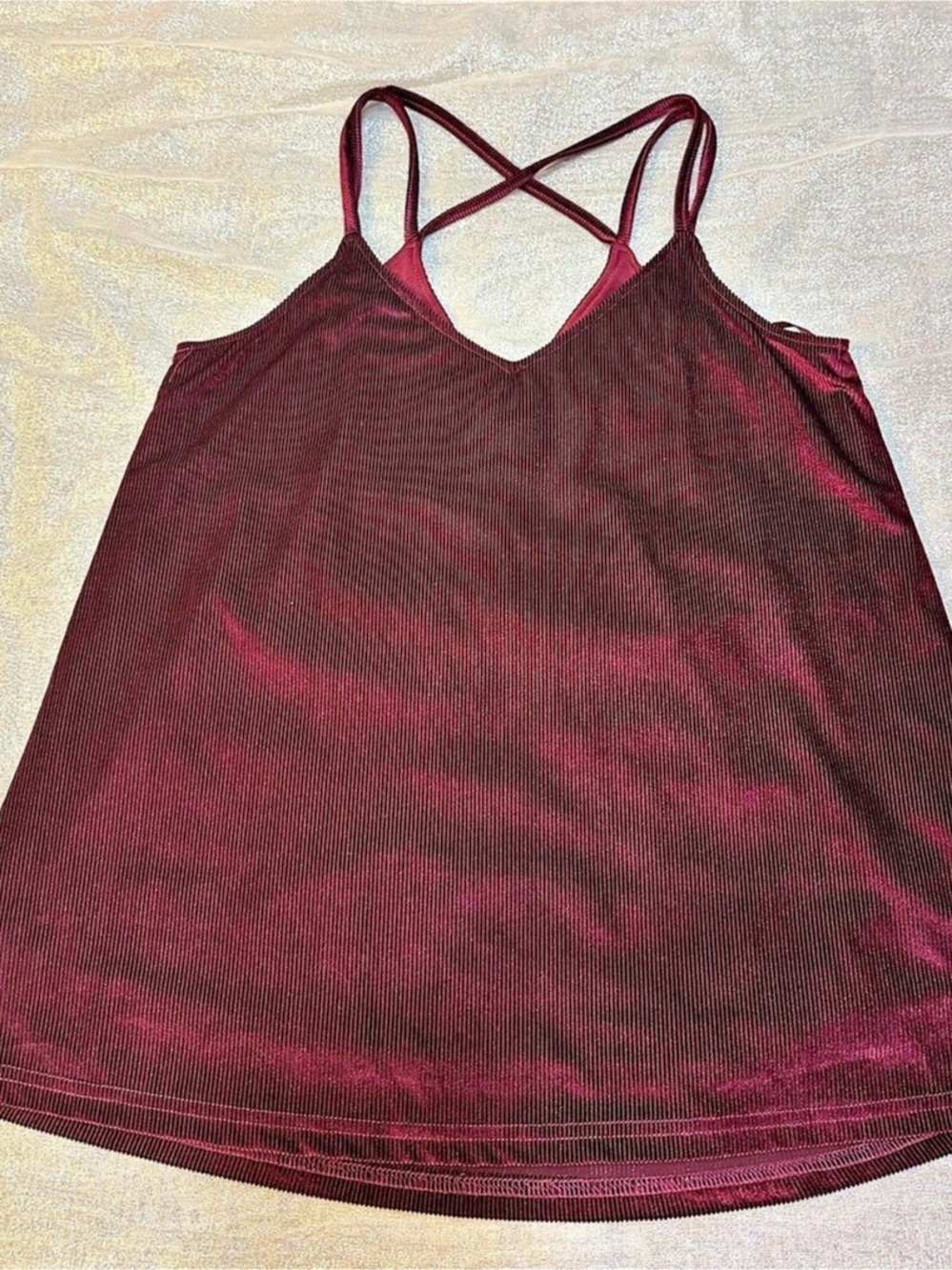 very j Strappy Ribbed Tank Top in Burgundy Size Medium